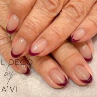 王道フレンチネイル✨